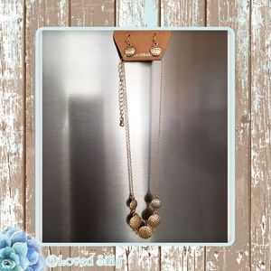 NWT Matte Gold textured necklace & earrings